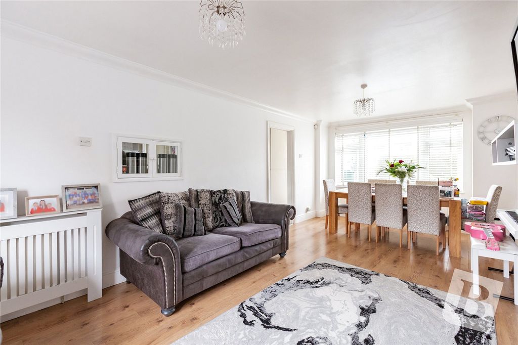 Property photo 2 of 17 Lounge Diner