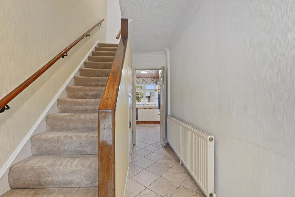Property photo 2 of 33 Hallway