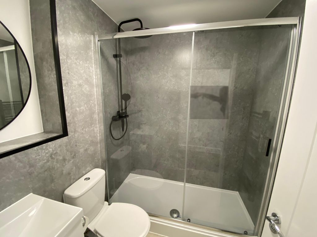 Property photo 3 of 10 Photo 2