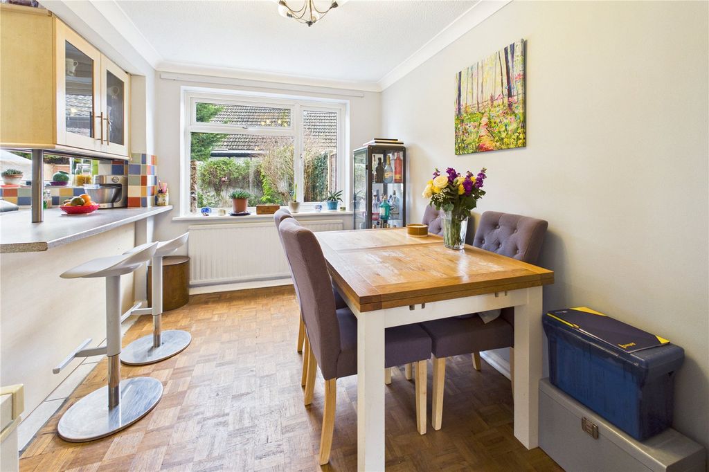 Property photo 3 of 19 Dining Room