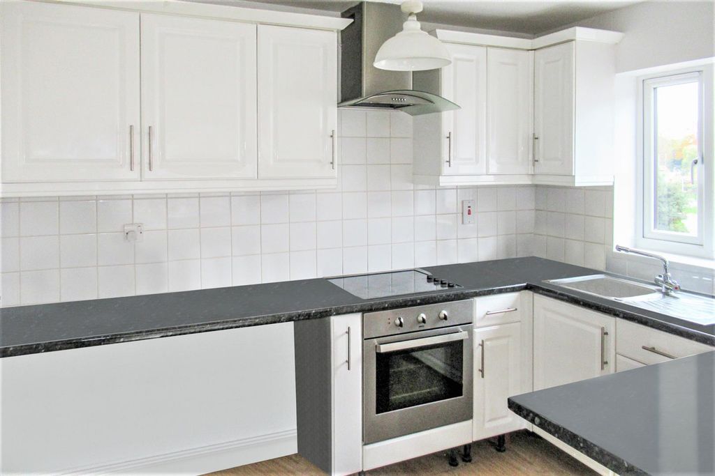 Property photo 3 of 7 Sp00364-P-Img_2016-20 Castle.Jpg