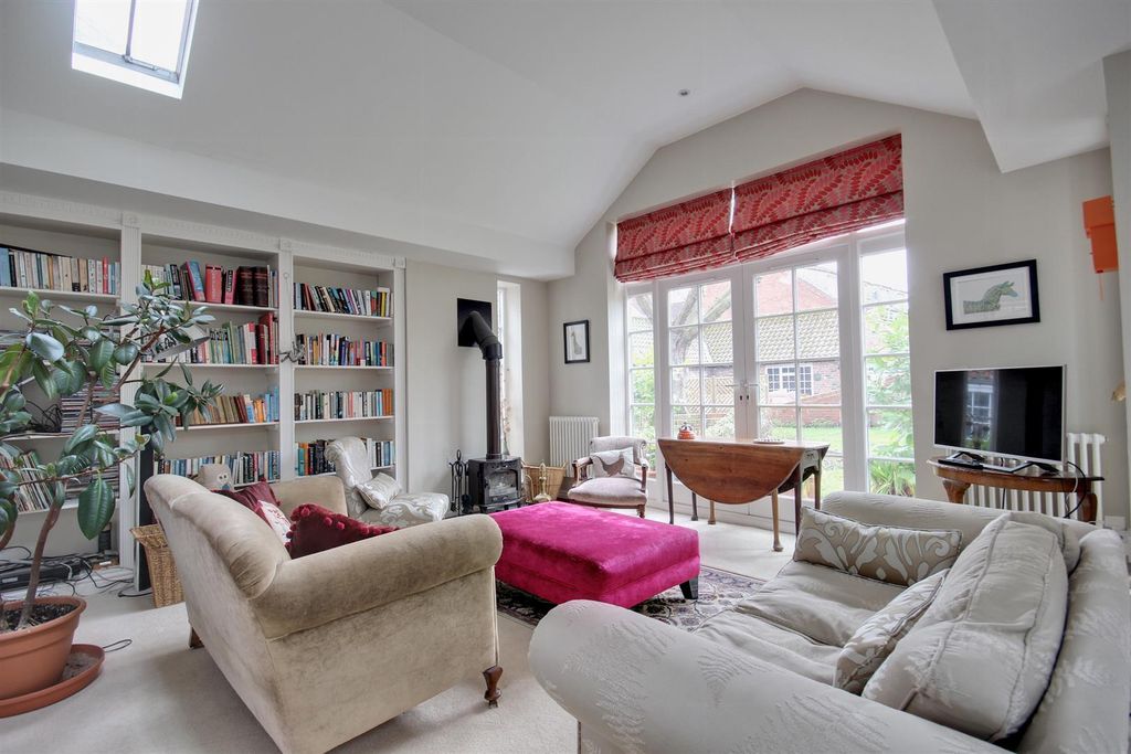 Property photo 2 of 34 Ggh (4).Jpg