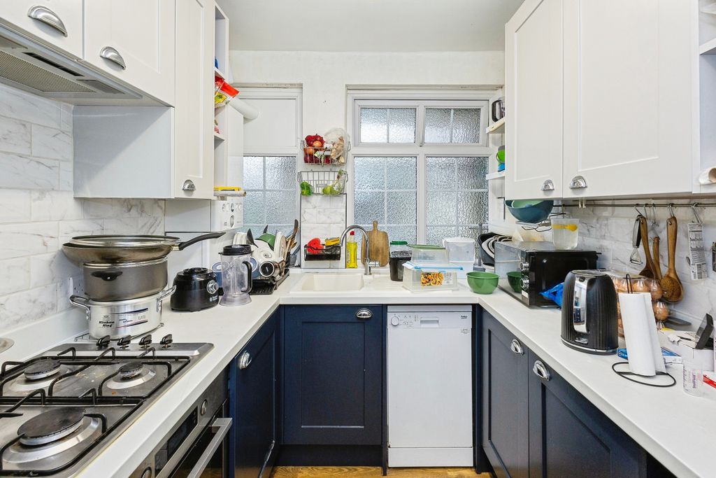 Property photo 3 of 16 Kitchen