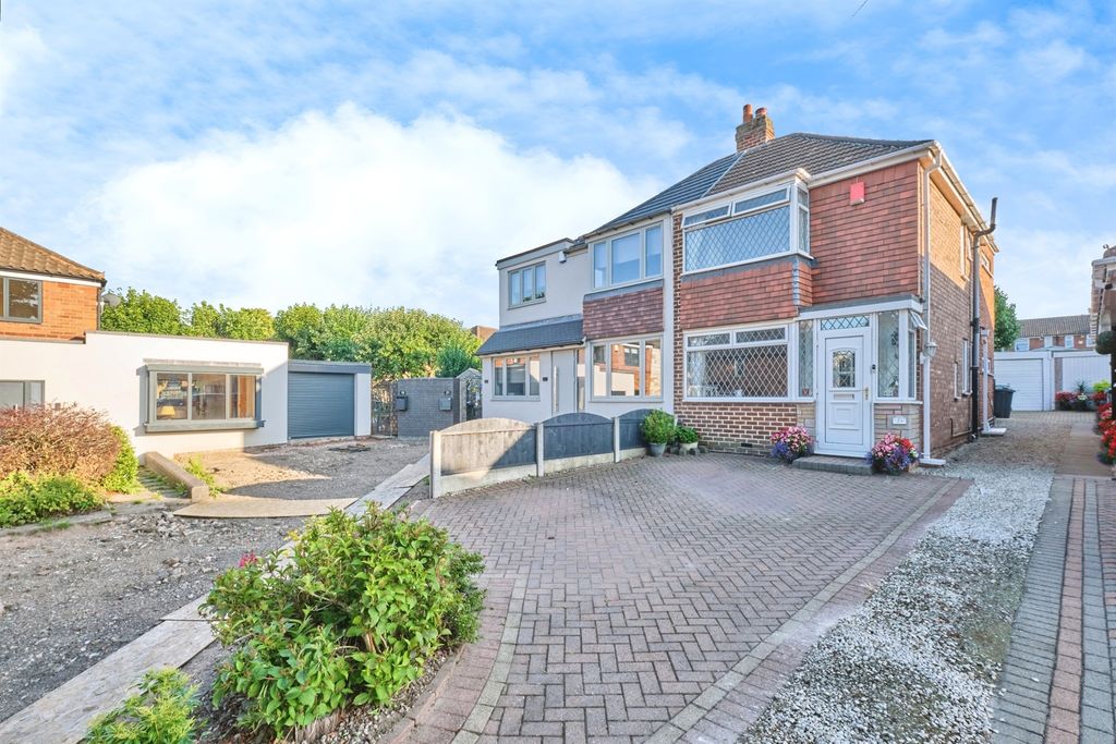 Property photo 1 of 17