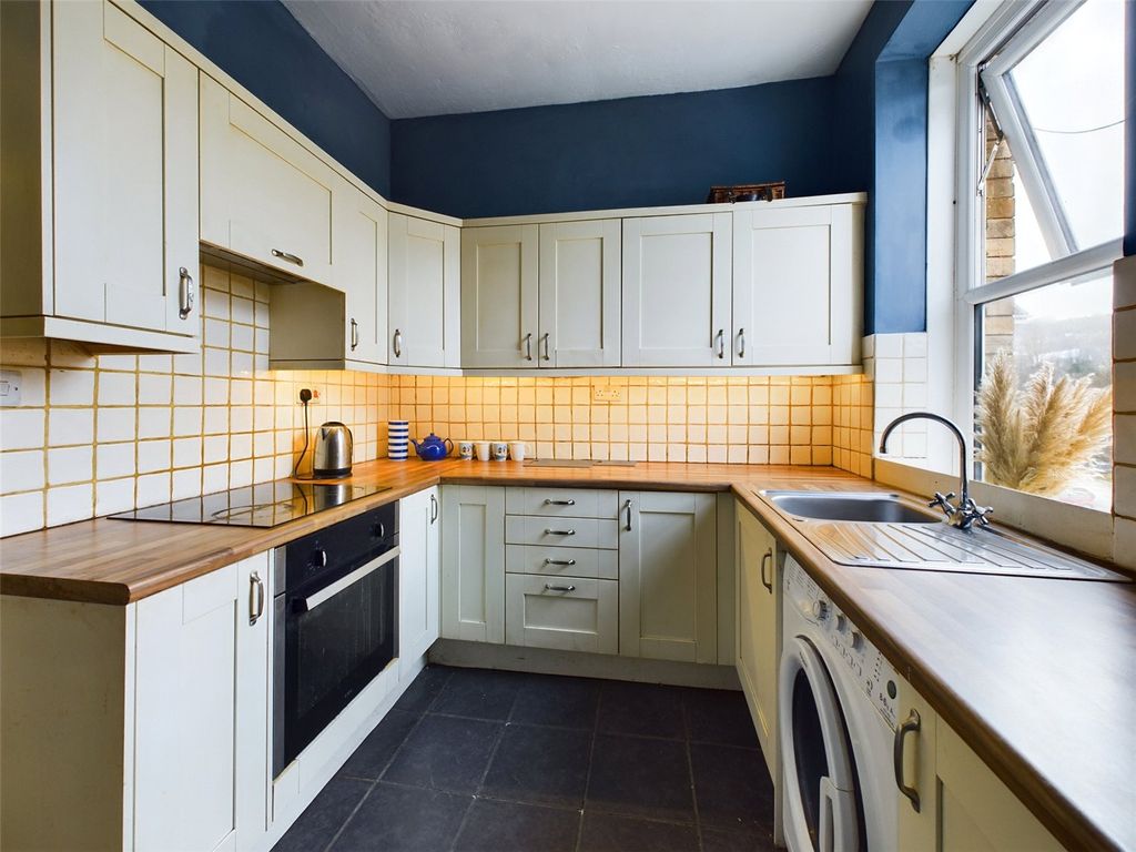 Property photo 2 of 8 Picture No. 05