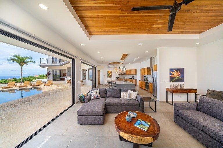 Property photo 3 of 12 <Alttext/>