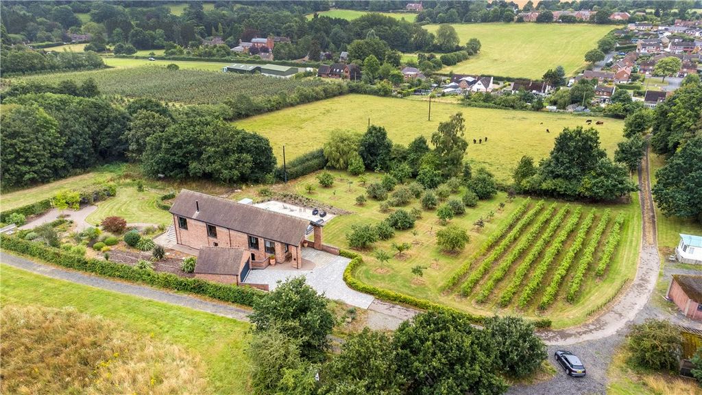 Property photo 1 of 23 Picture No. 09