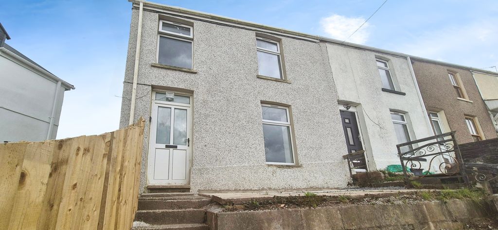 Property photo 1 of 13 Image