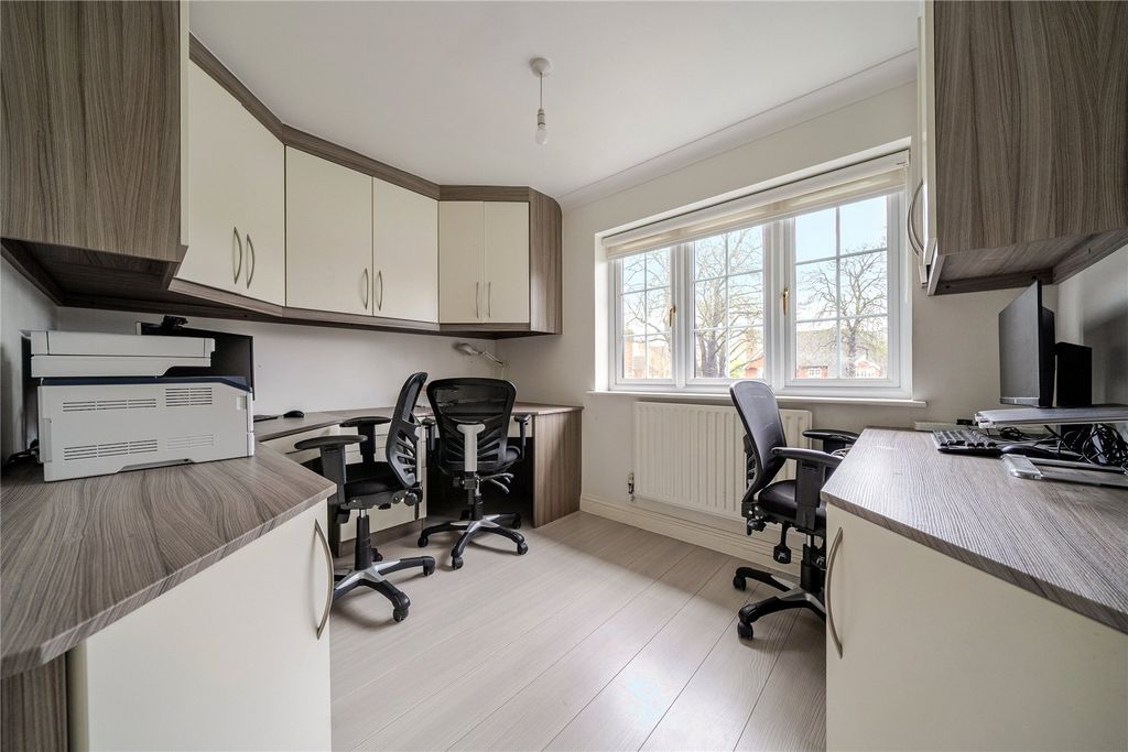 Additional image 64 of 6 bed country house for saleSandringham Drive, Dartford, Kent DA2