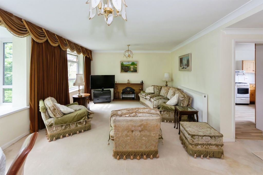 Property photo 2 of 23