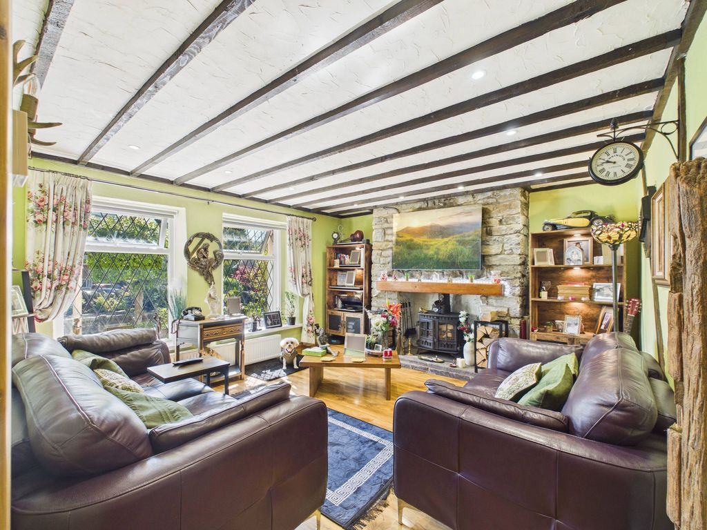 Property photo 2 of 52