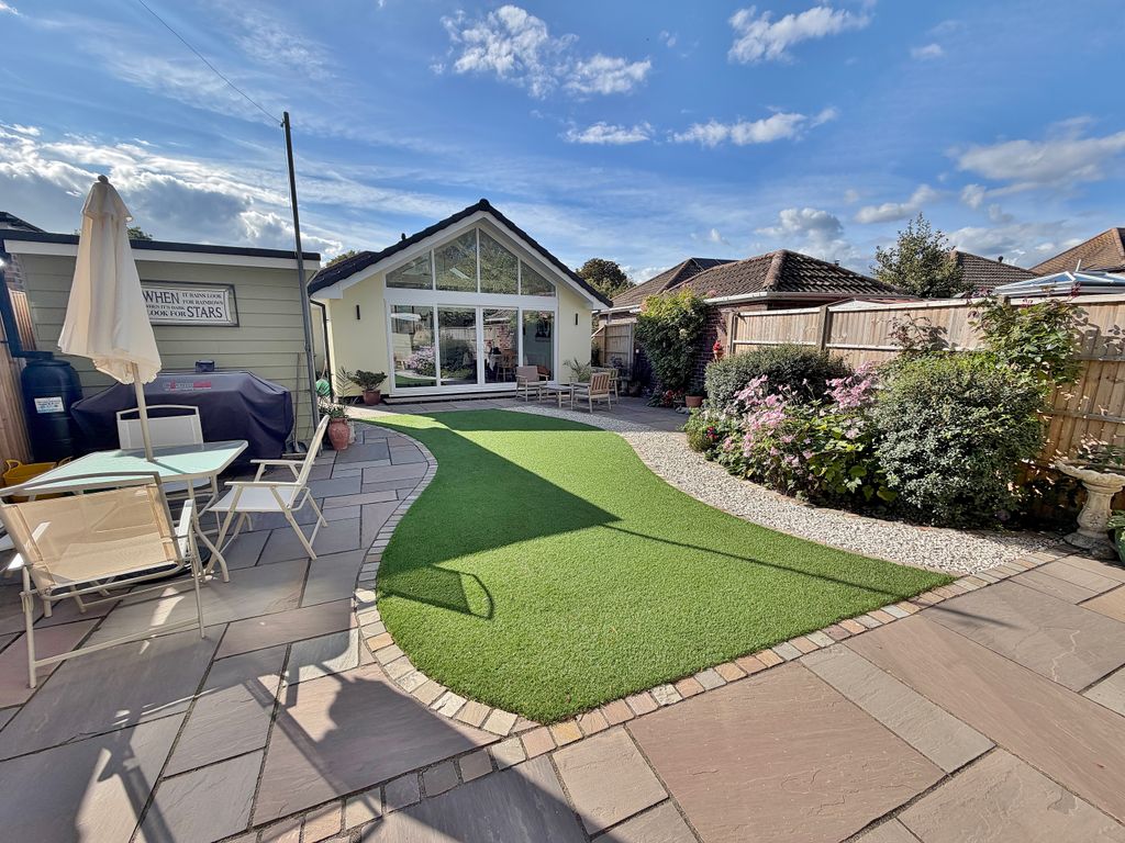 Property photo 2 of 25