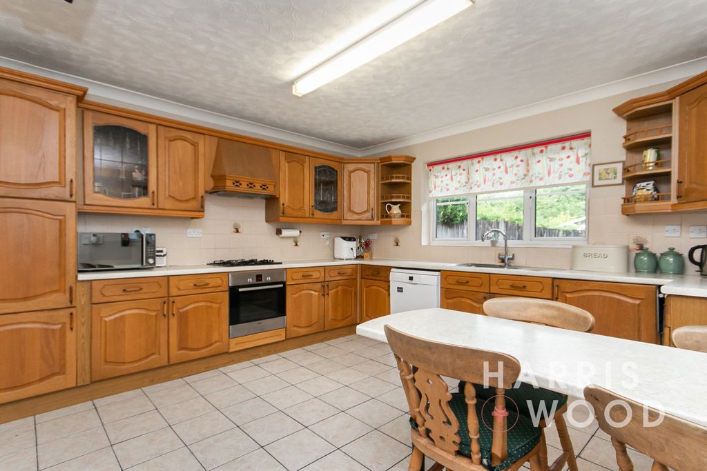 Property photo 2 of 21 4491454