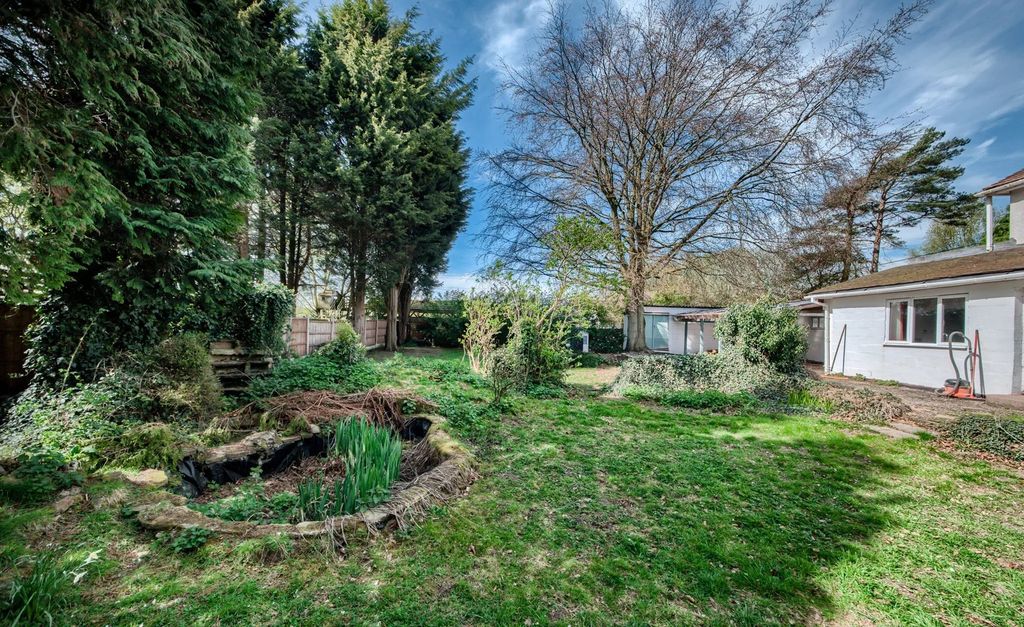 Property photo 3 of 12