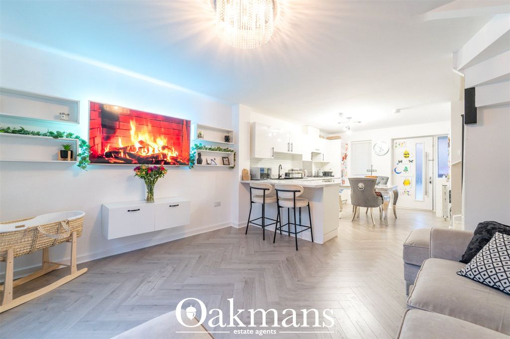 Property photo 2 of 26 Picture No. 13