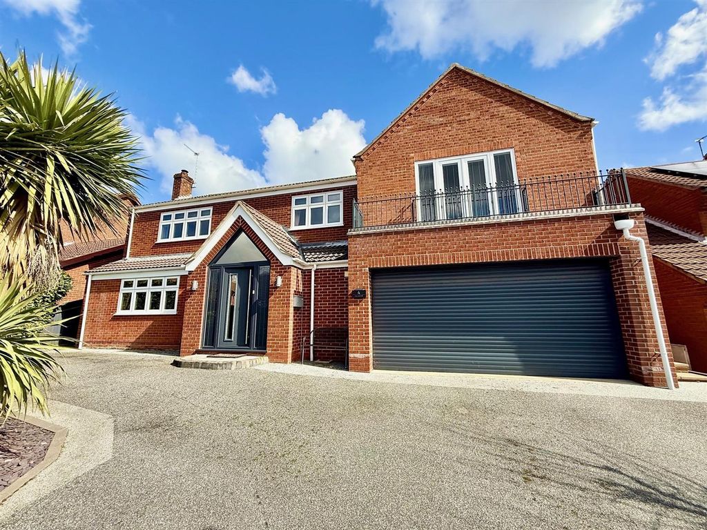 Property photo 1 of 34 Front View