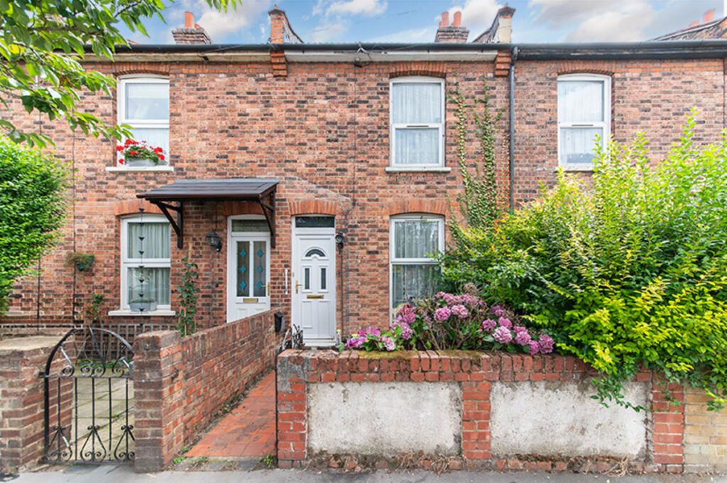 Property photo 1 of 9