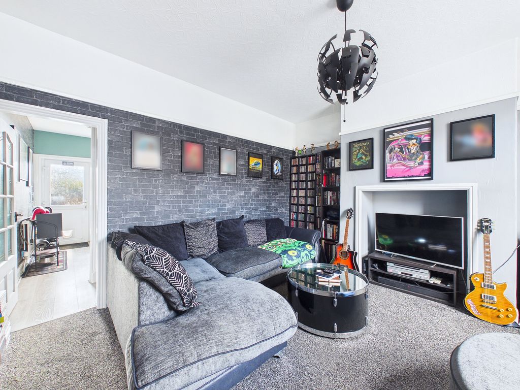 Property photo 3 of 13
