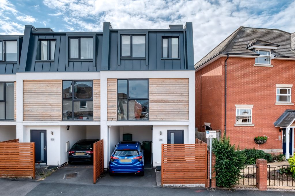 3 bed end terrace house for sale Britannia Square