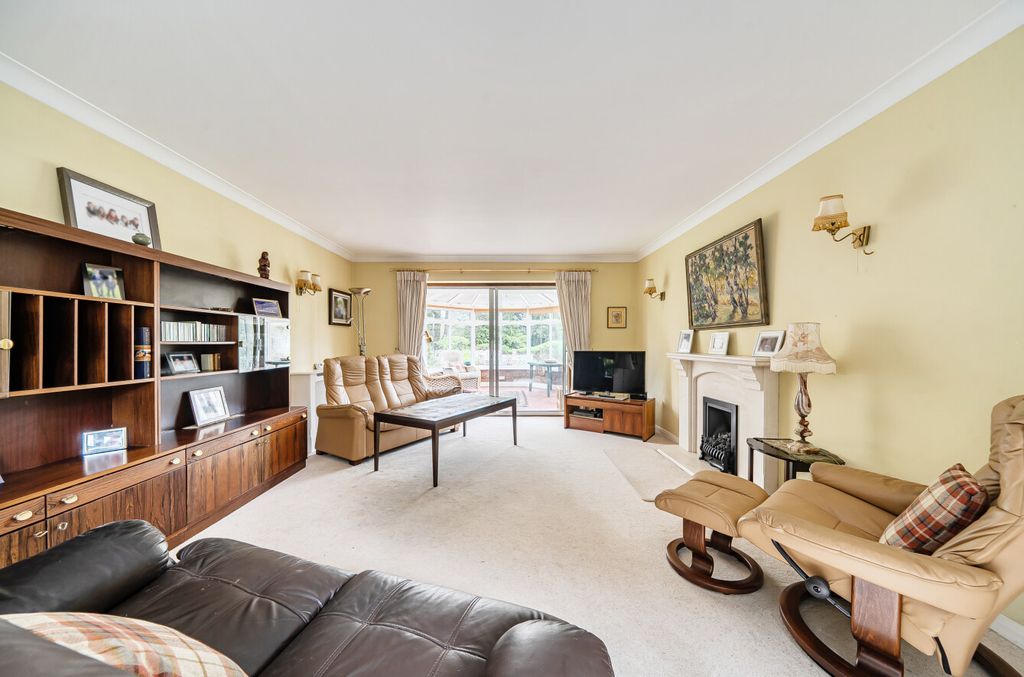 Property photo 2 of 24 1430925-12-69d7c3...