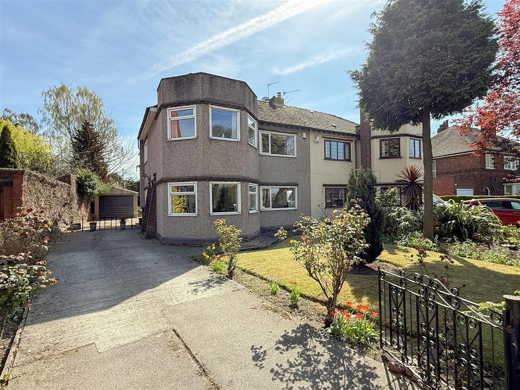 Property photo 1 of 14 Outside