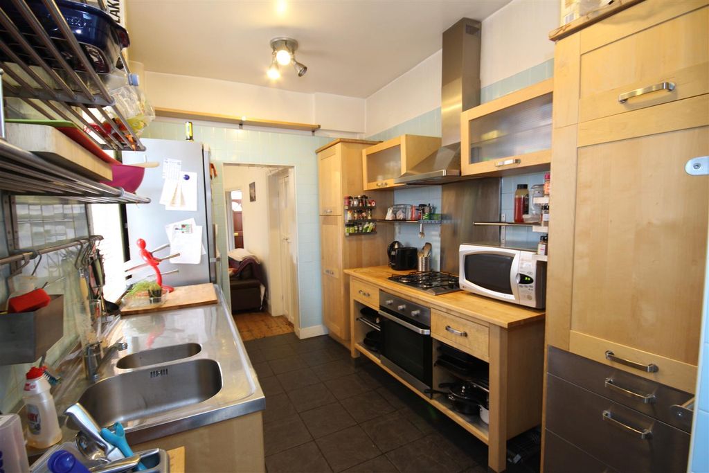 Property photo 3 of 8