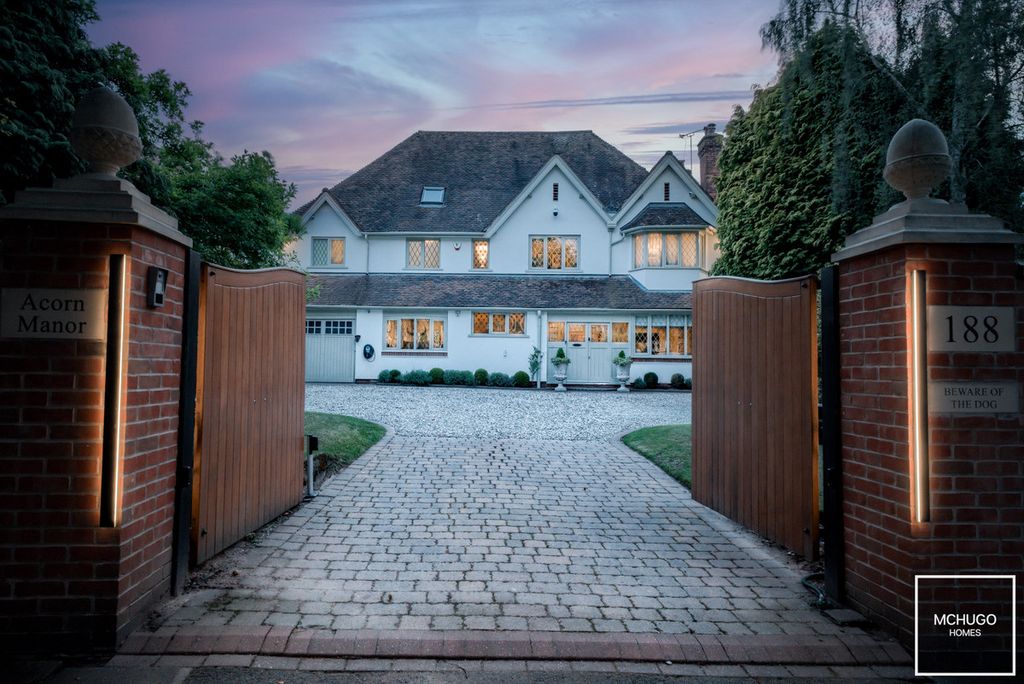 Property photo 1 of 34
