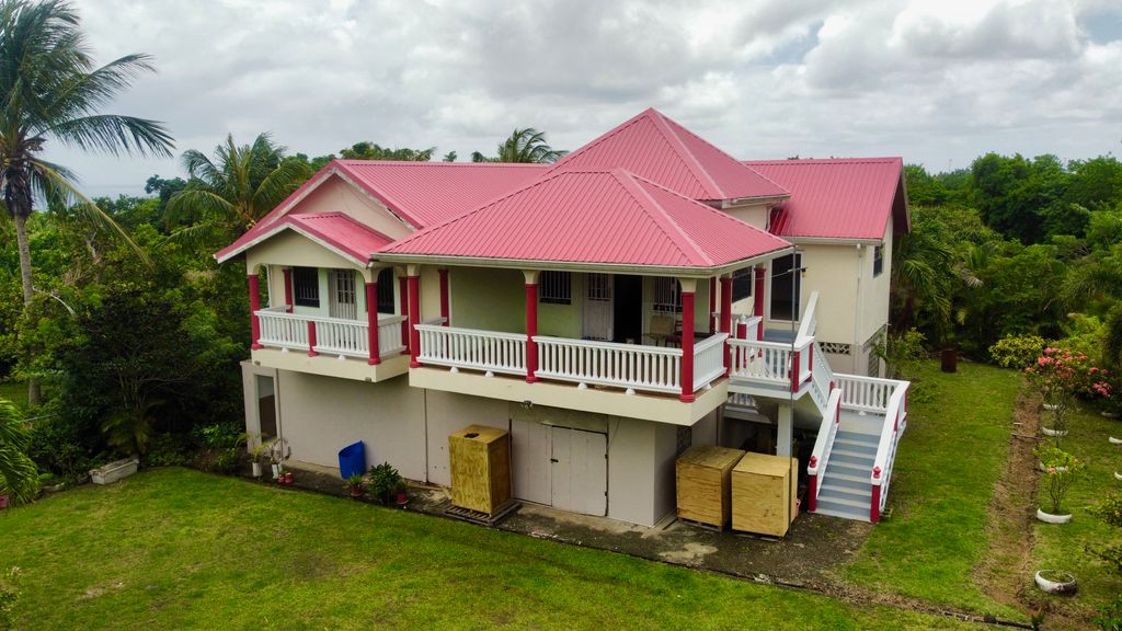 Property photo 3 of 16