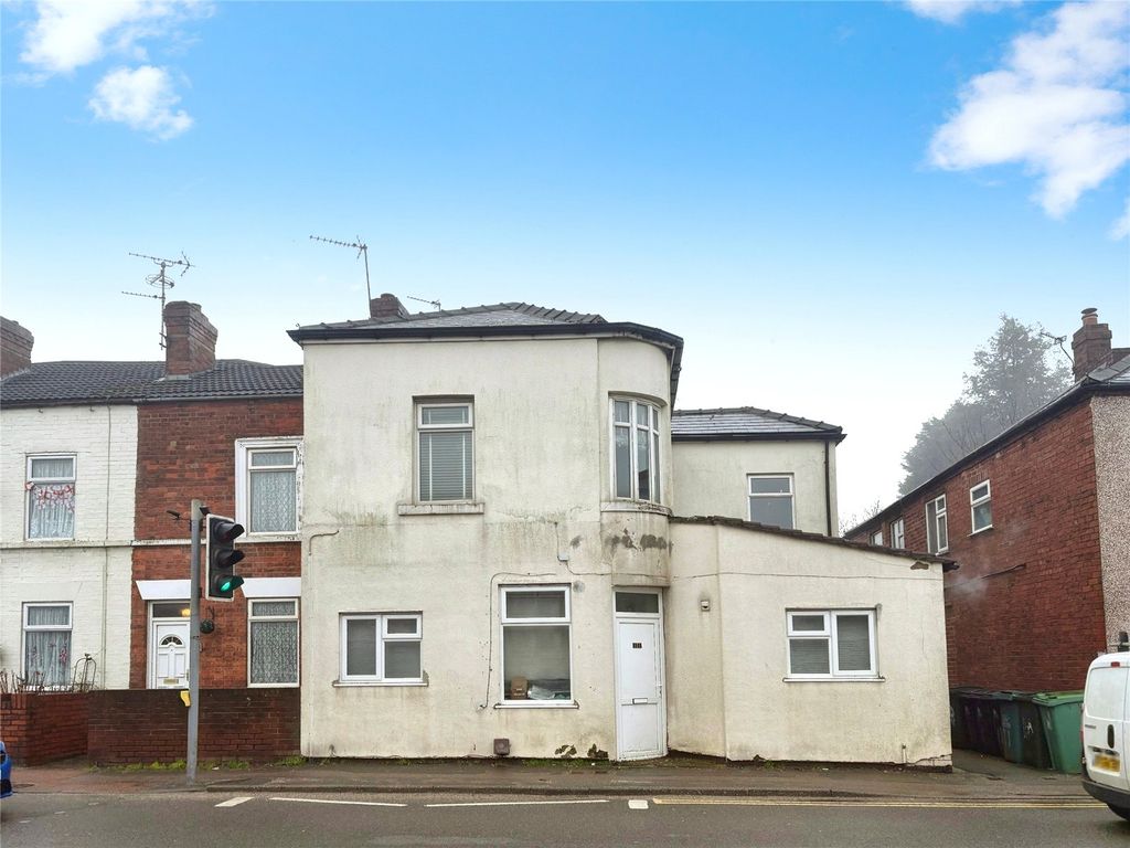 Property photo 1 of 8 Front