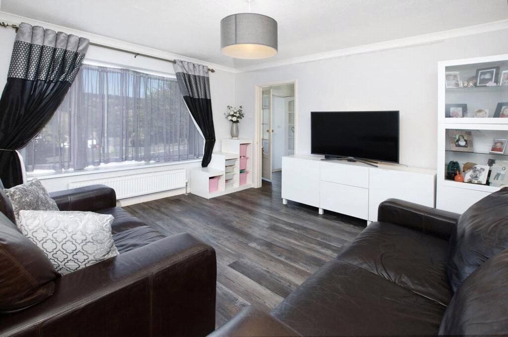 Property photo 2 of 14 Sitting Room