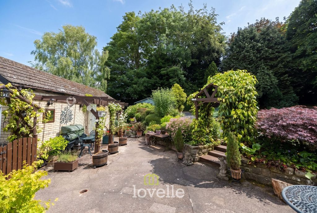 Property photo 3 of 47