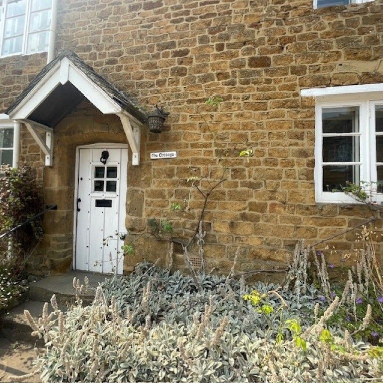 Property photo 2 of 53