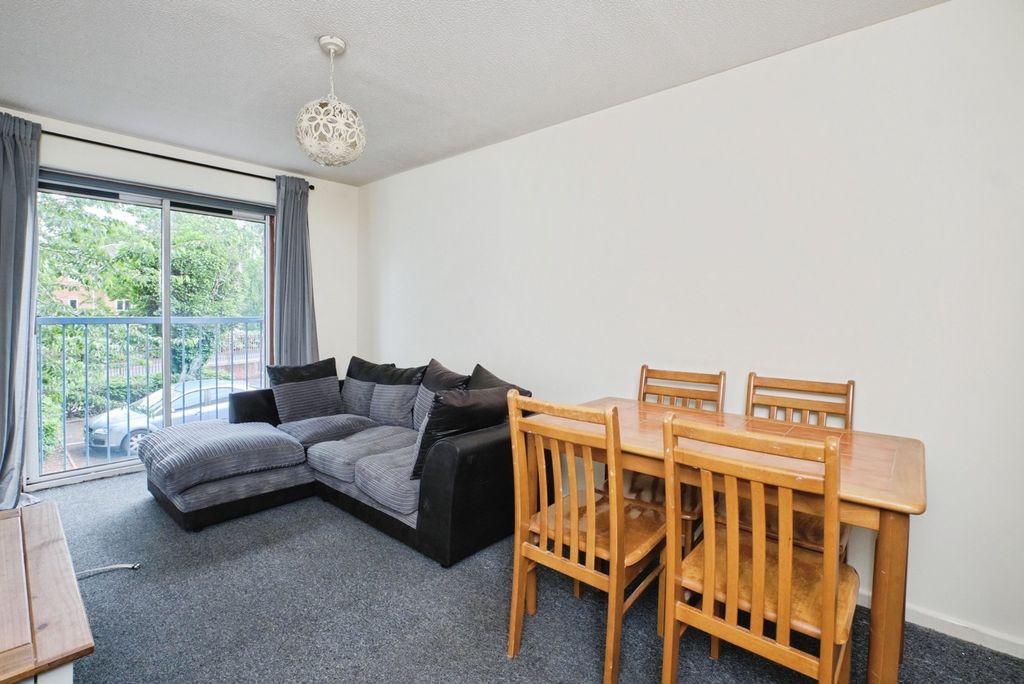 Property photo 3 of 14 Pbox-Img.Jpg