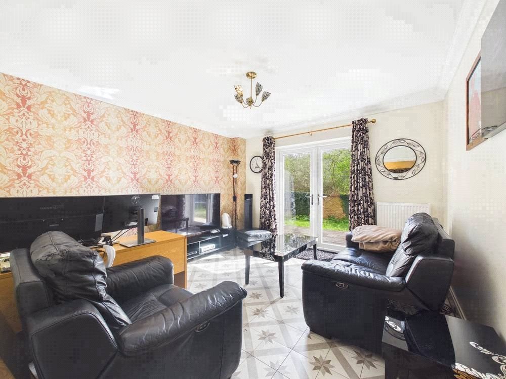 Property photo 3 of 18 Picture No. 06