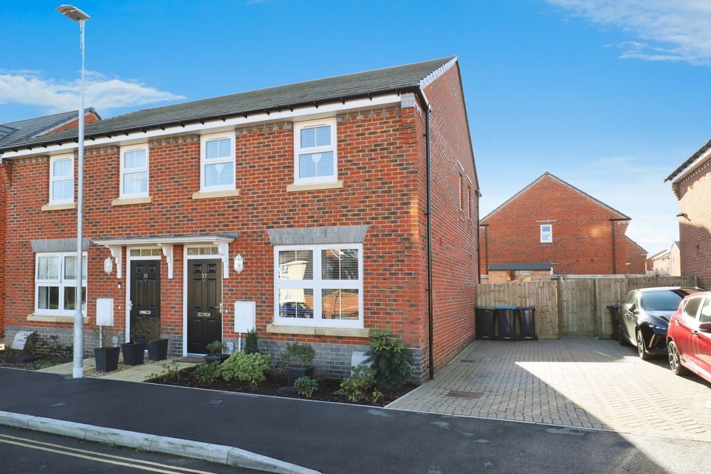 Property photo 1 of 16 Photography