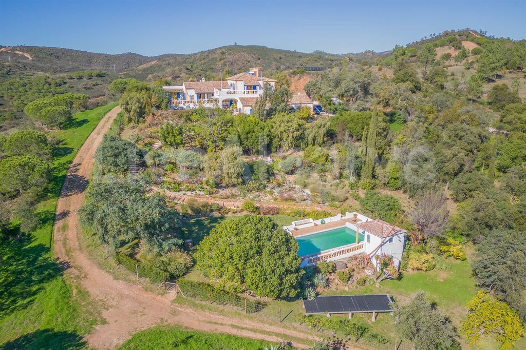 Property photo 1 of 48 Amazing 17Ha Country Estate With T4 Villa &amp; T2 Cottage For Sale At Bensafrim – Lagos