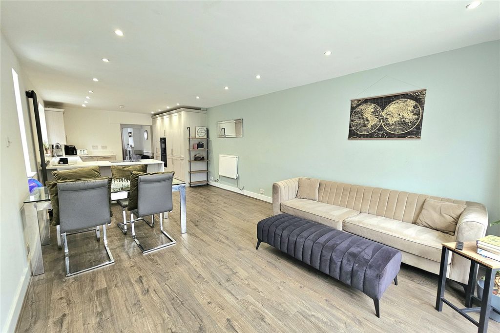 Property photo 1 of 15 Picture No. 05