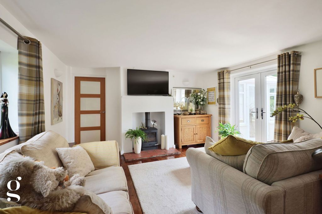 Property photo 3 of 56