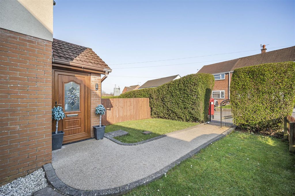 Property photo 2 of 27 03-P1066421.Jpg