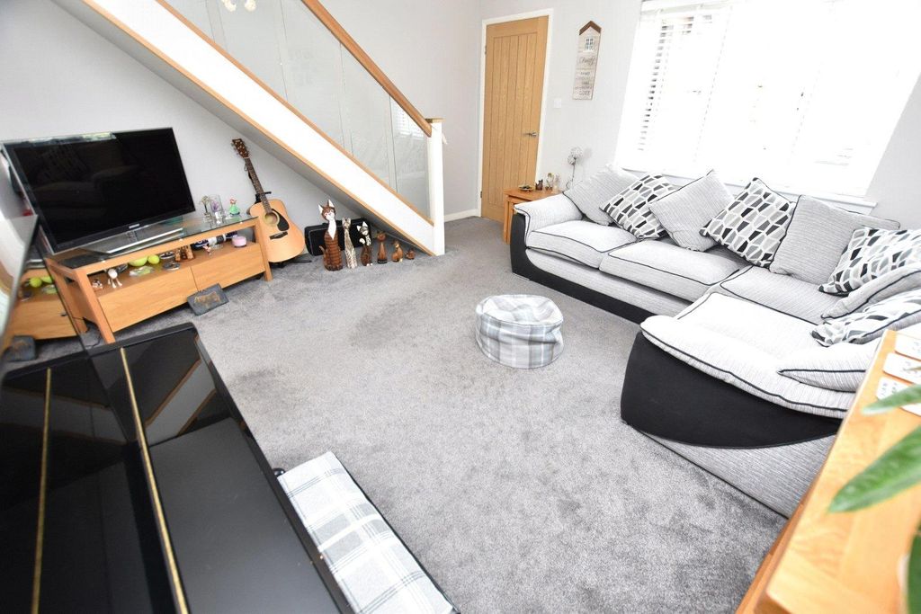 Property photo 3 of 20 Picture No. 24