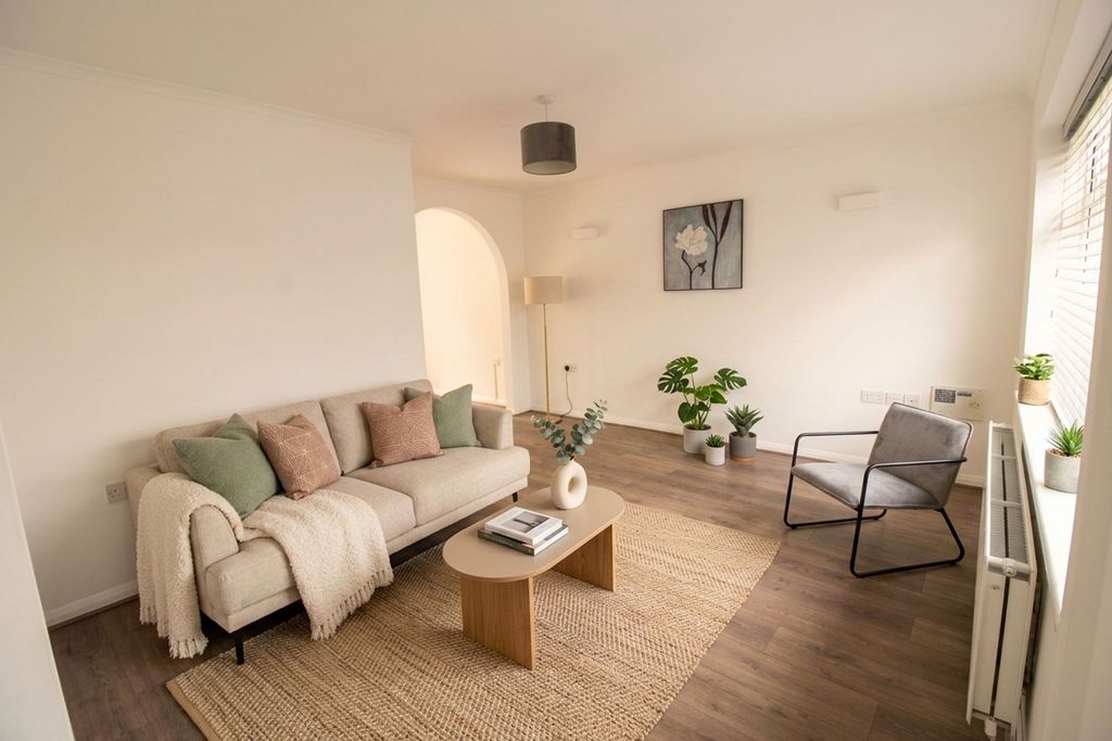 Property photo 3 of 24 Lounge (Digitally Furnished)