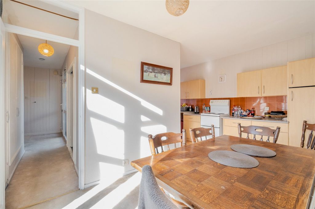 Property photo 2 of 10 Picture No. 13