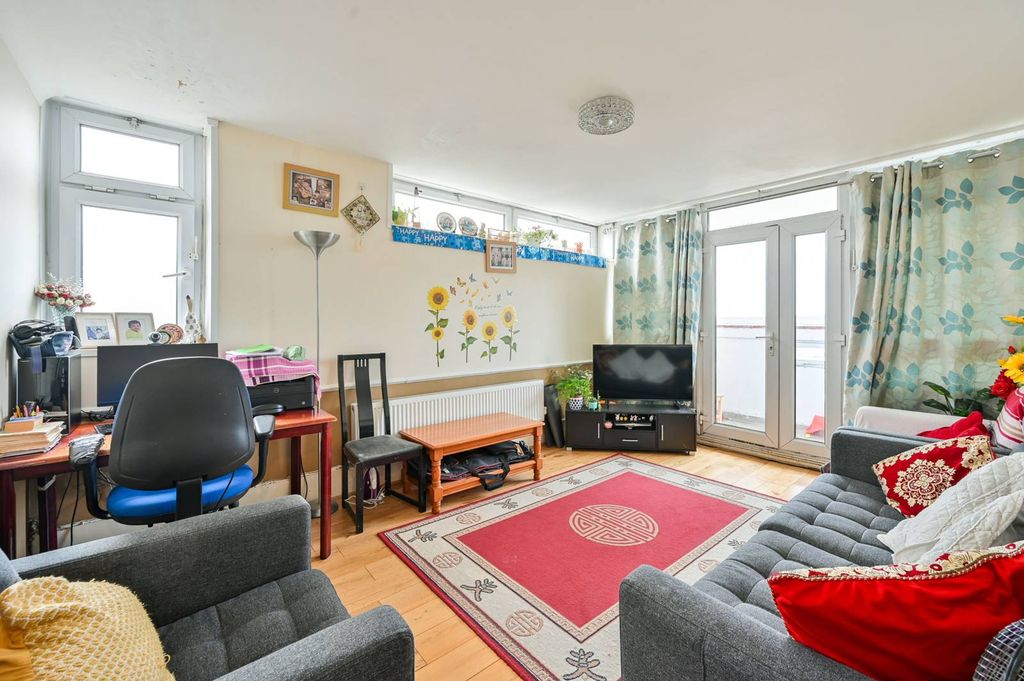 Property photo 2 of 7