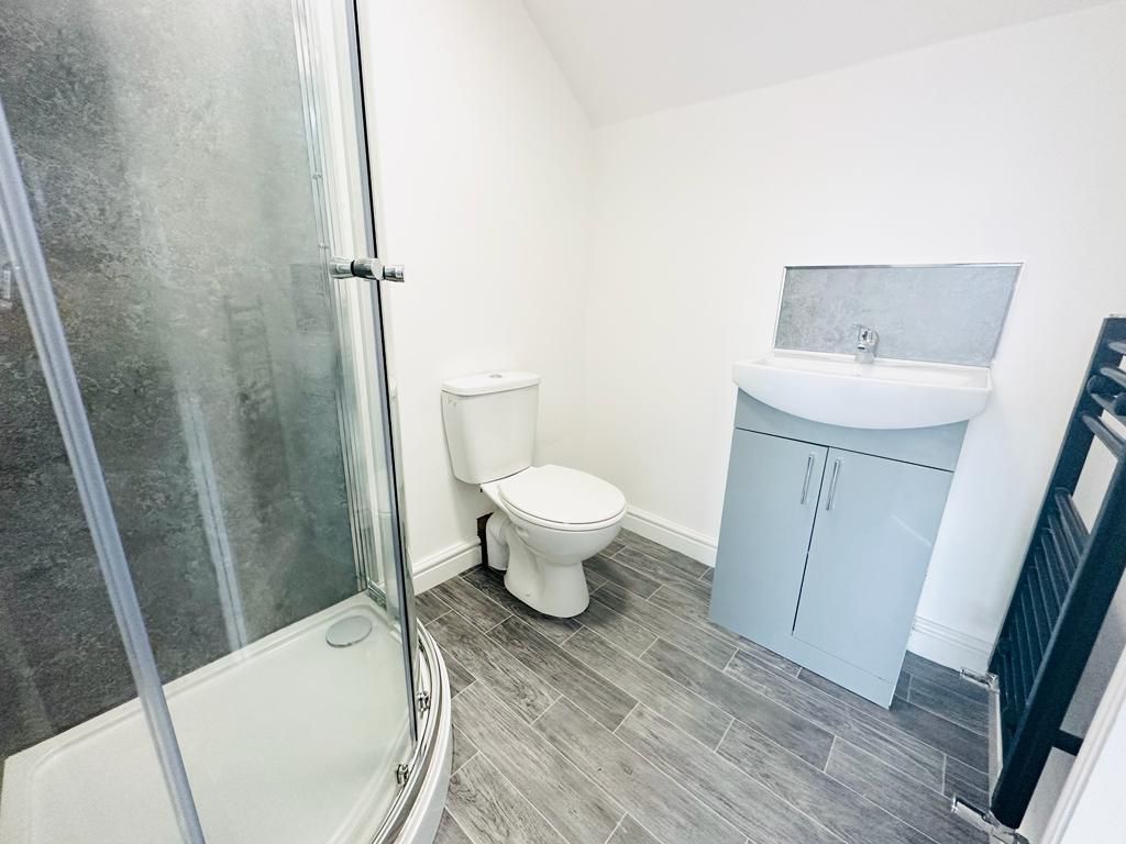 Property photo 2 of 5 Bathroom