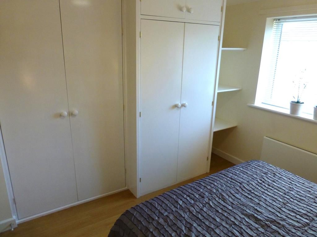 Property photo 3 of 6 Bedroom