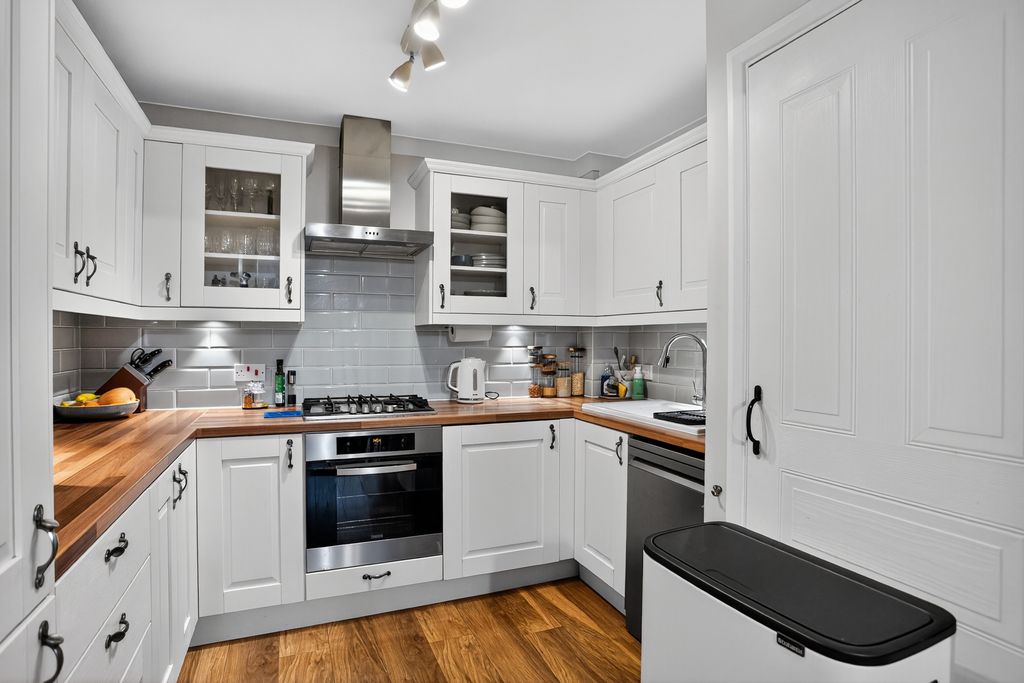 Property photo 1 of 16 Kitchen