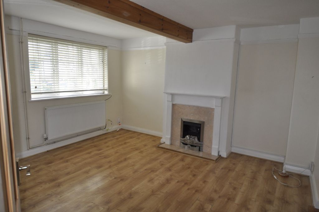 Property photo 2 of 9 Lounge