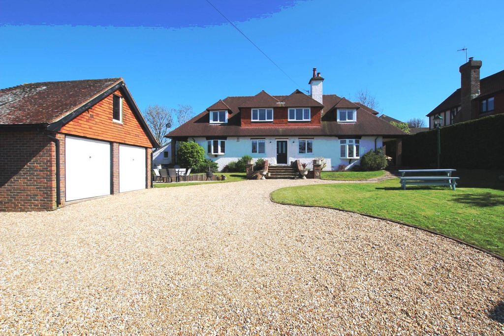 Property photo 2 of 38