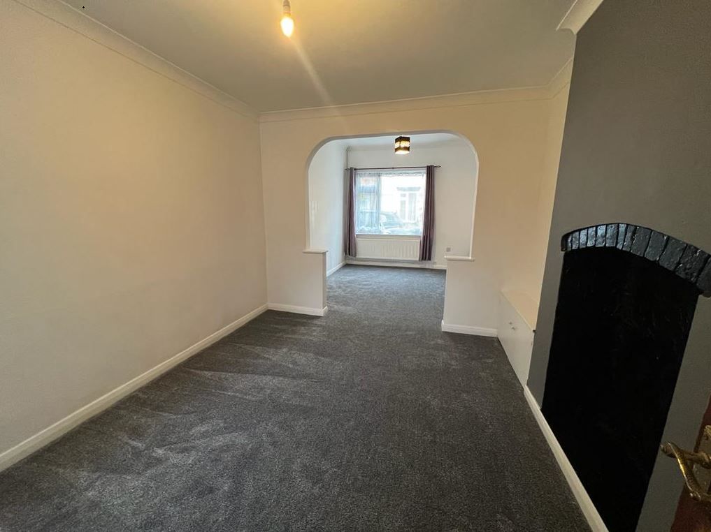 Property photo 2 of 7 Dining Room