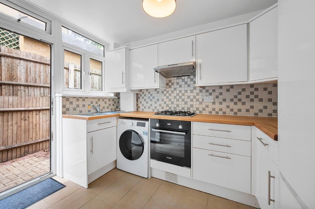 Property photo 3 of 8 Photo 3